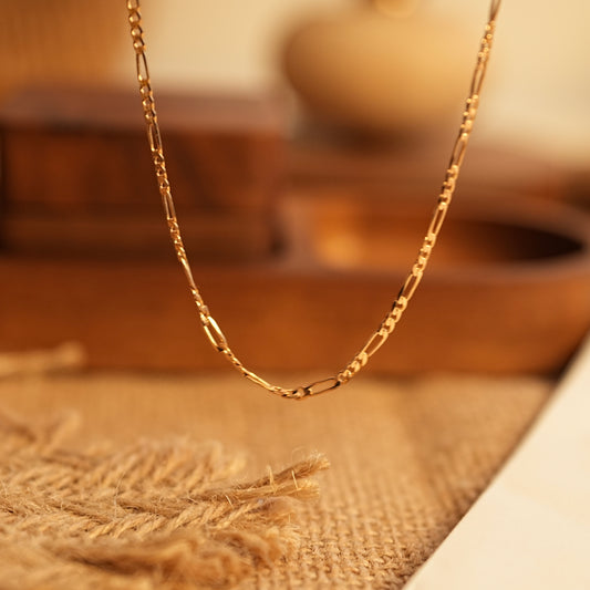 Minimalist Knitted Golden Necklace