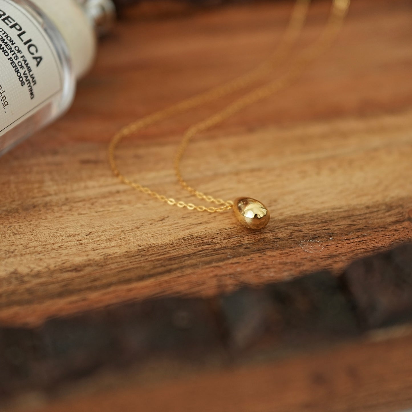 Minimalist Water Drop Golden Necklace