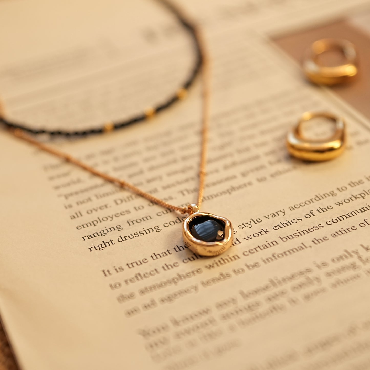 Obsidian Glow Black Agate Necklace