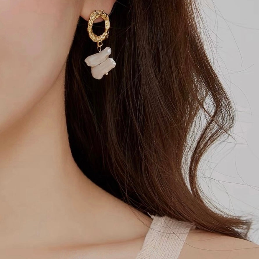 Asymmetrical Natural 'Baguette' Baroque Earrings
