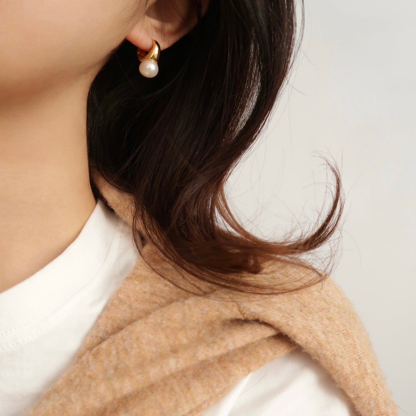 Natural Button Pearl Ear Hoops