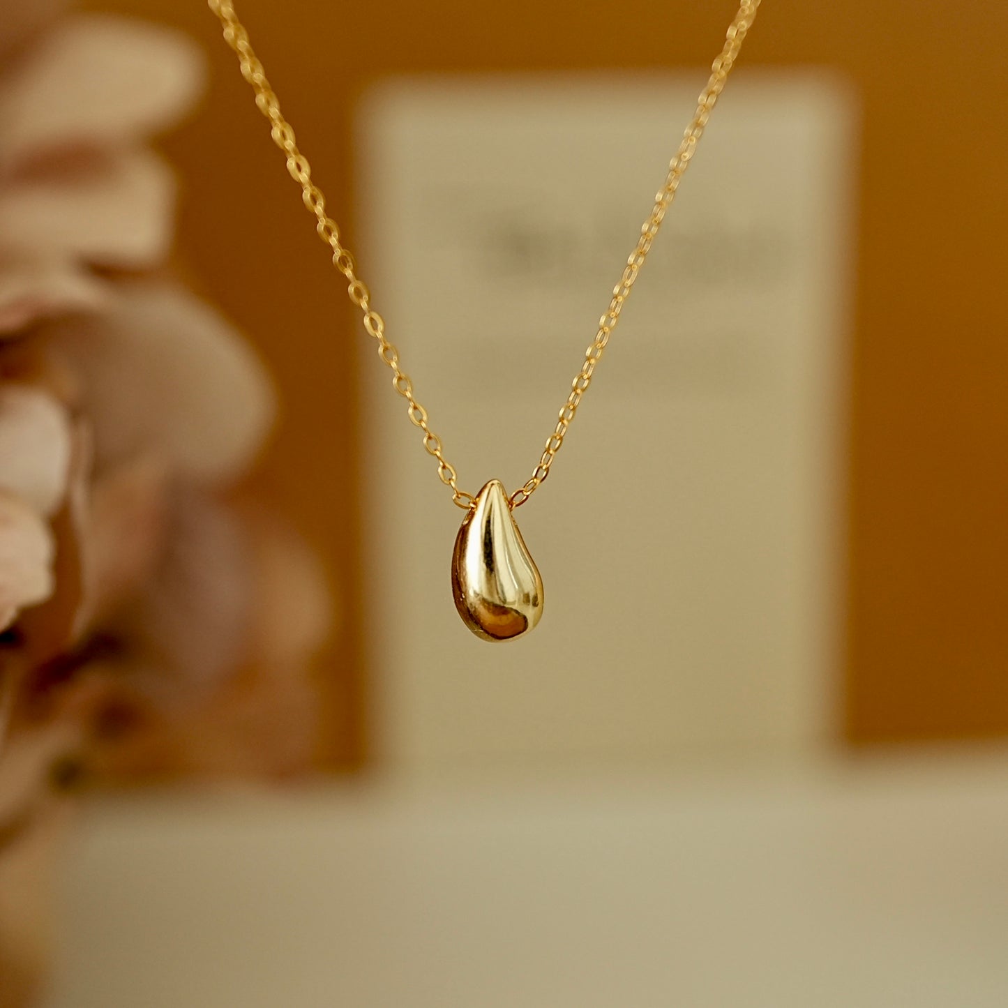 Minimalist Water Drop Golden Necklace