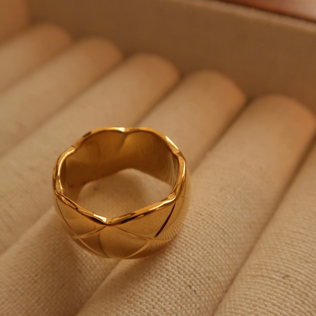 Golden Crush Quilted Motif Ring