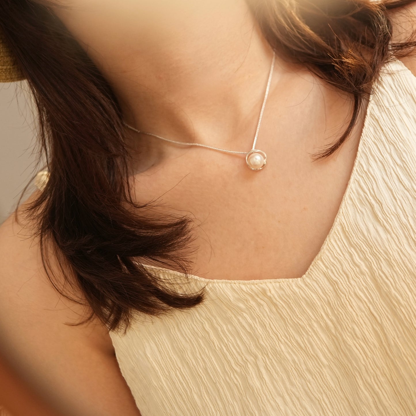 Classic Orbit Natural Pearl Necklace