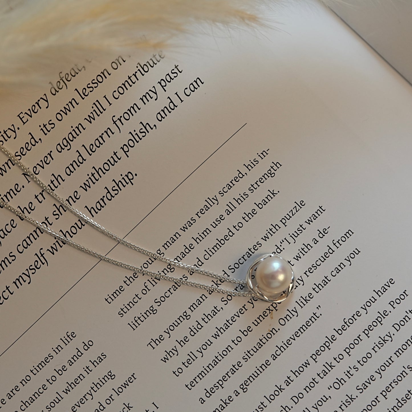 Classic Orbit Natural Pearl Necklace