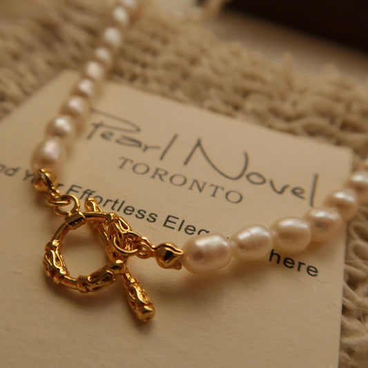 Vintage Vine Natural Pearl OT Lock Necklace