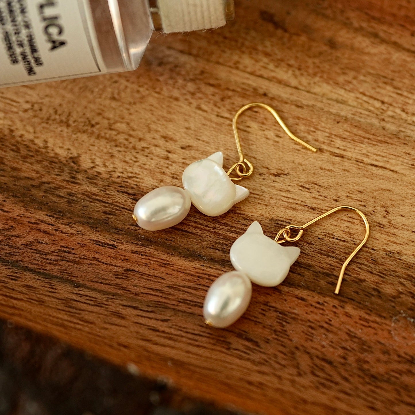 Luna Kitty Pearl Dangles