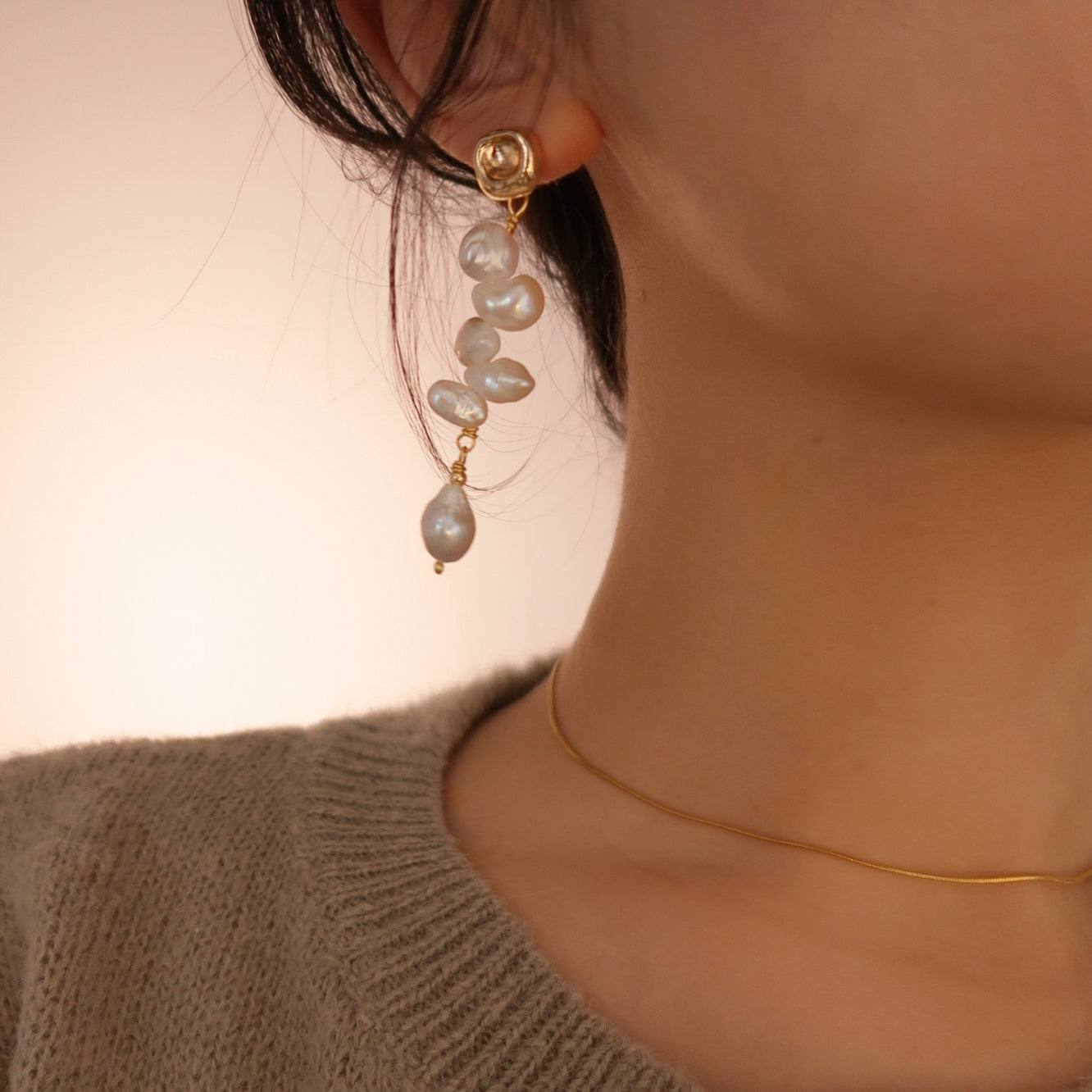 French-style Baroque Natural Pearl Ear Drops