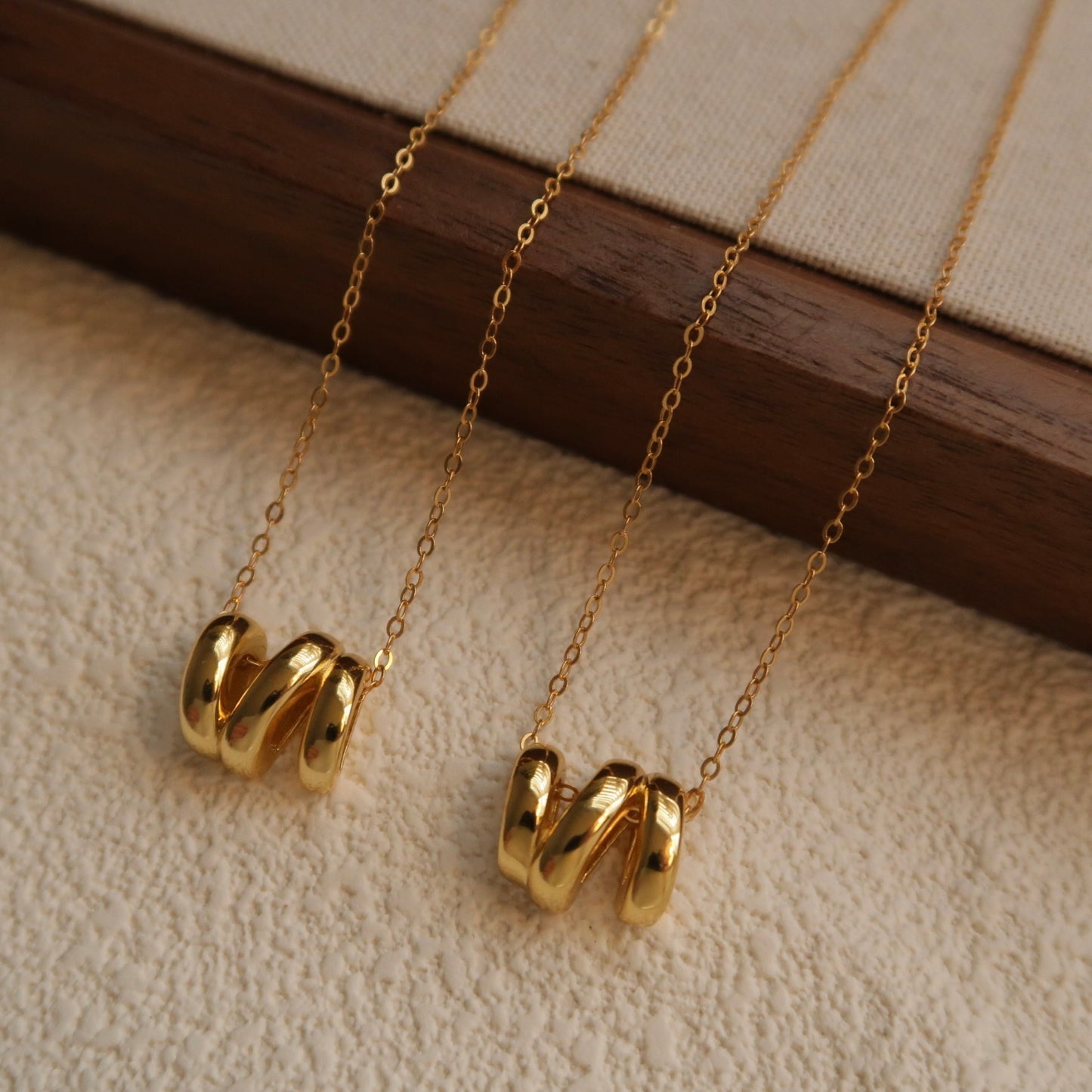 Minimalist Three-loops Necklace