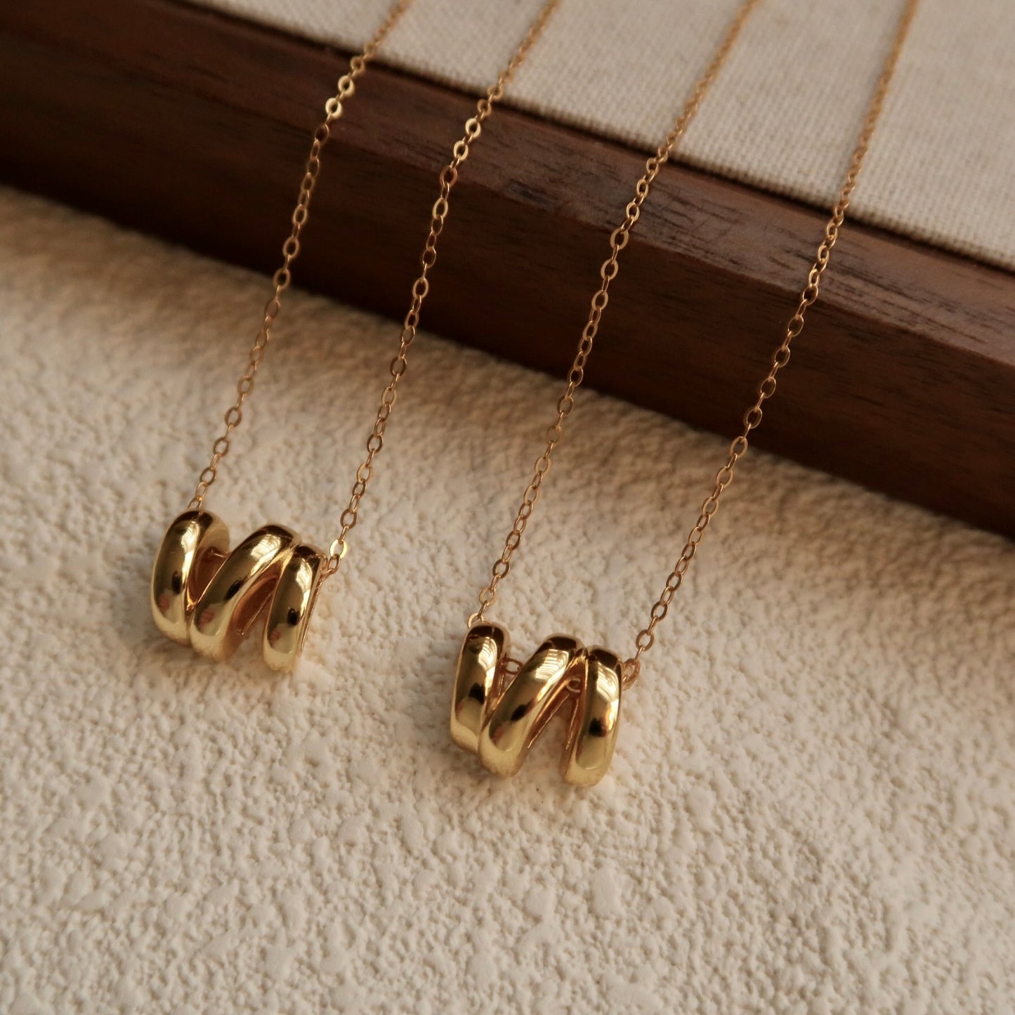 Minimalist Three-loops Necklace