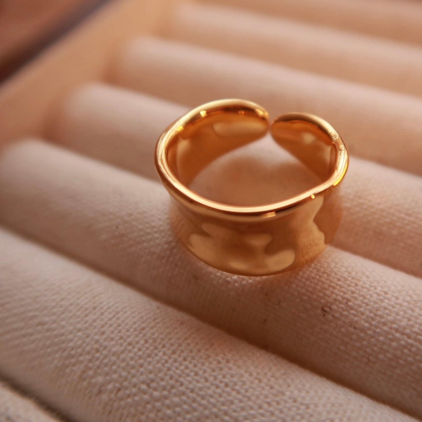 C-shaped Arc Open Ring