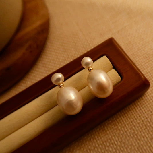 Retro Stellar Natural Pearl Ear Drops