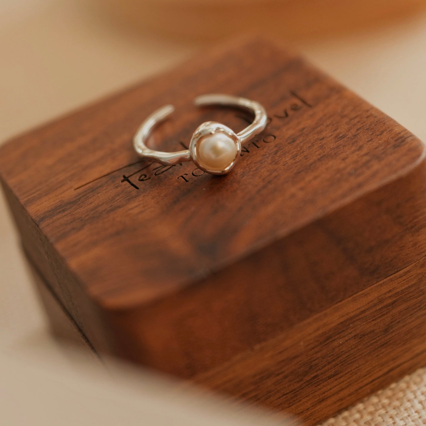 Classic Silver Pearl Open Ring No.2